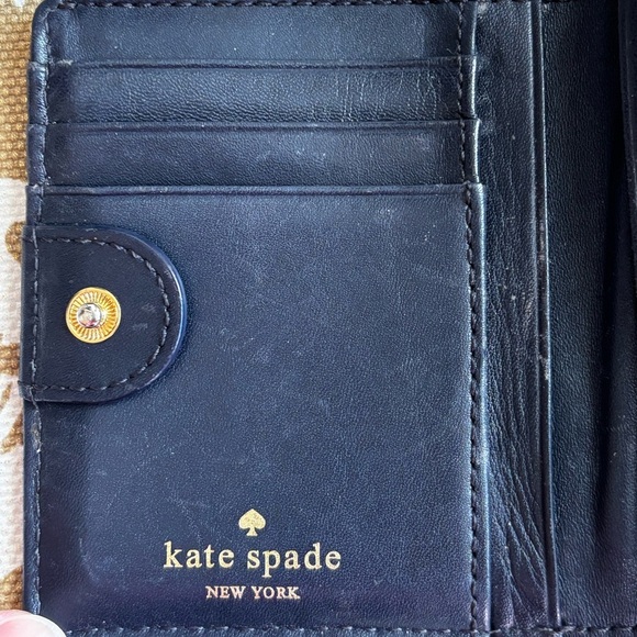 Kate Spade ♠️ Gold Mini Wallet - Picture 4 of 8